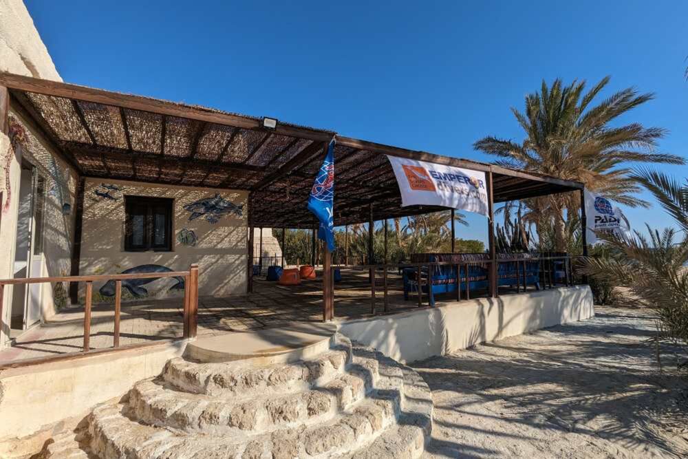Emperor Divers Wadi Sabarah Lodge