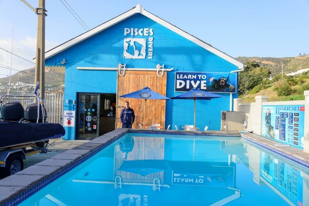 Pisces Divers
