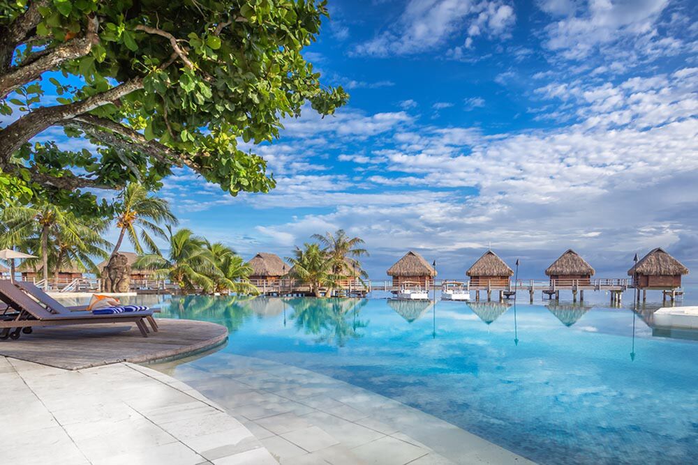 Manava Beach Resort & Spa