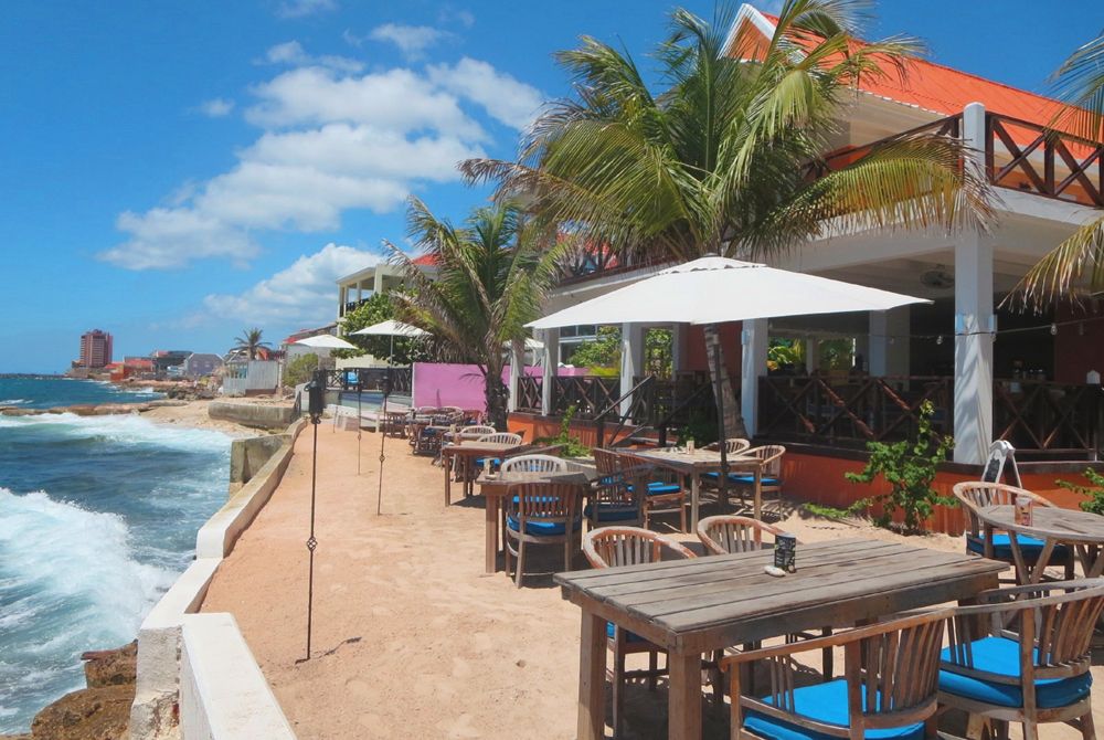 Scuba Lodge & Suits -  Bar & Restaurant