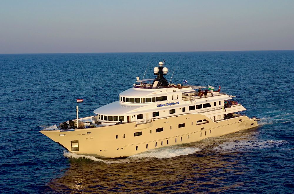 Golden Dolphin IV