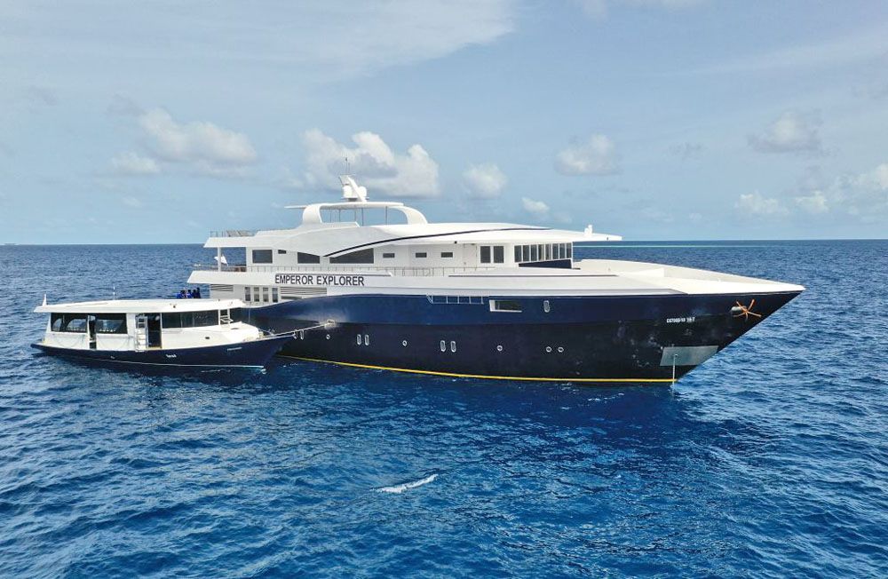 Emperor Explorer - mit Dhoni