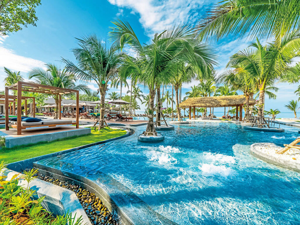 La Flora Resort  - Pool