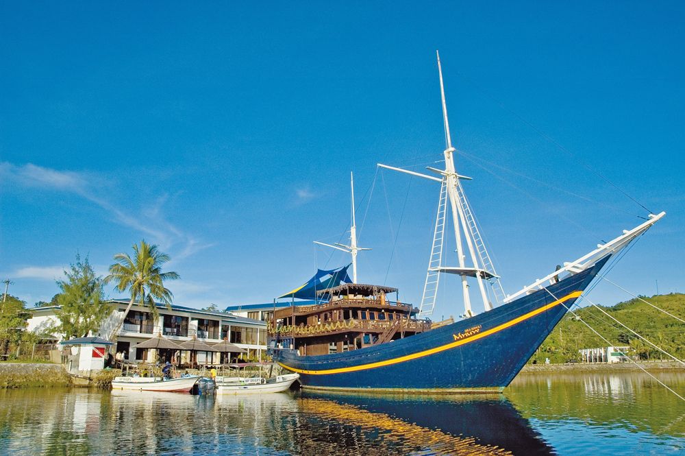 Manta Ray Bay Resort -  Restaurant Schiff Mnuw