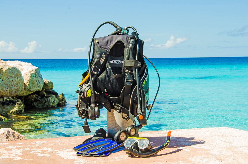 Coral Divers