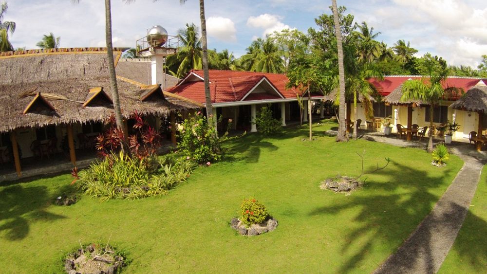 Whispering Palms Island Resort - Deluxe Zimmer