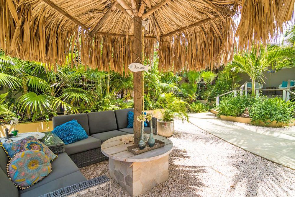 Bamboo Bonaire - Garten Lounge Bereich