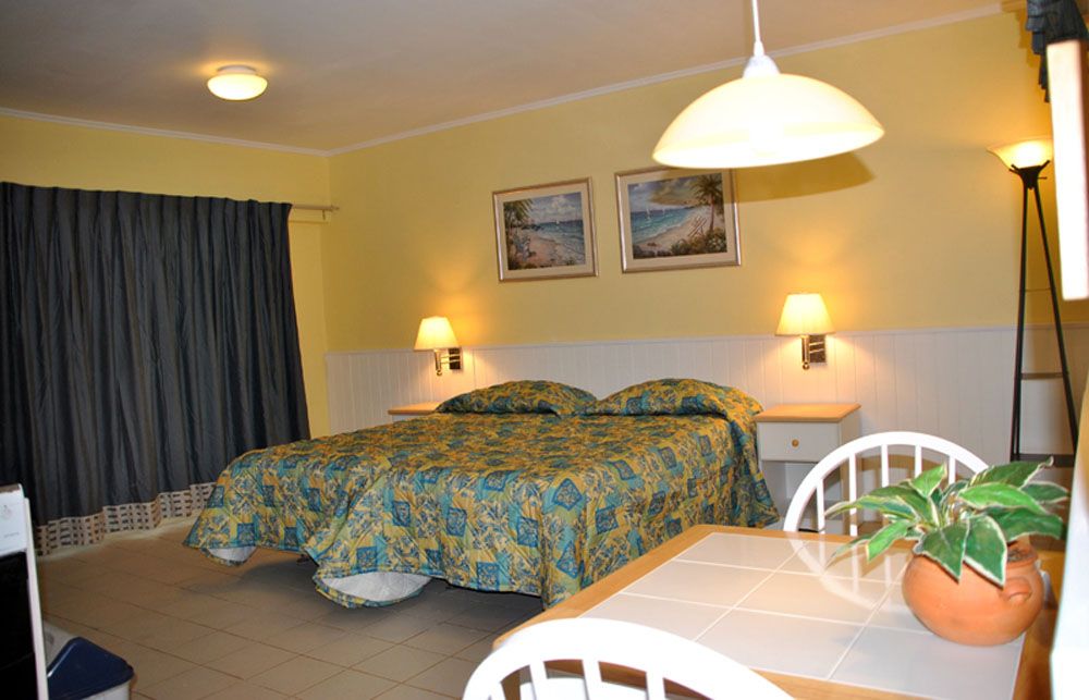All West Apartments -  Studio