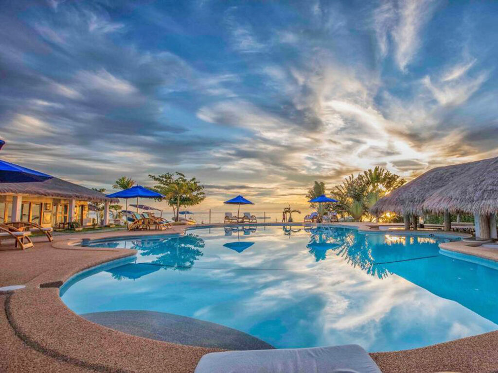 Salamangka Beach Resort - Pool