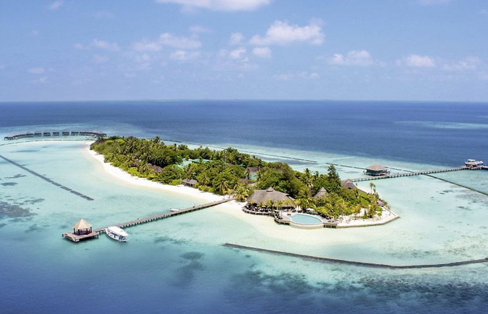 Komandhoo Island  Resort