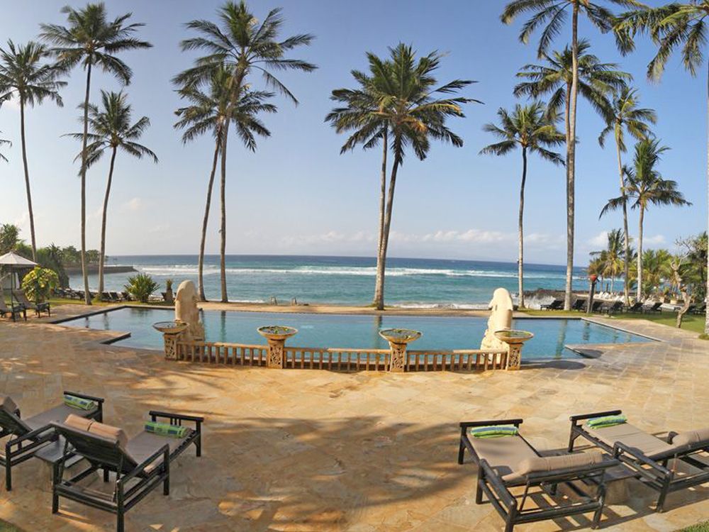 Candi Beach Resort  -Infinity Pool